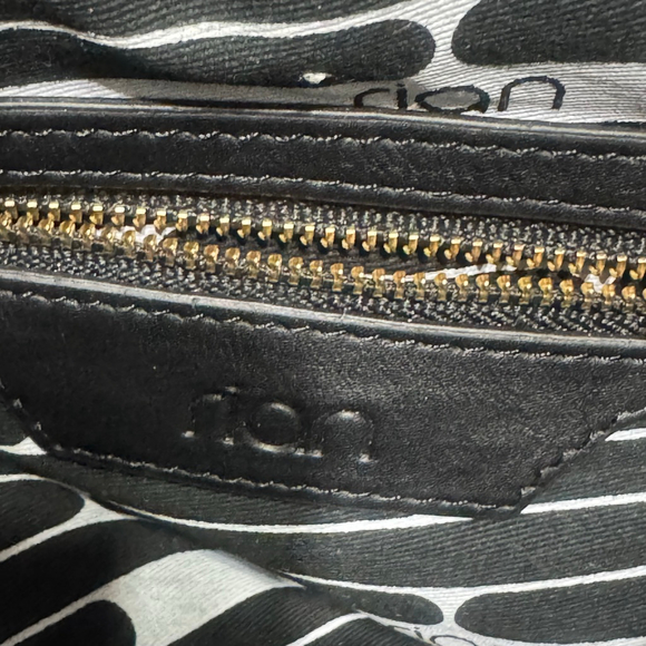 Rion Black Leather Crossbody Bag Gold Hardware Textured Front Zip Shoulder Purse - Picture 11 of 11